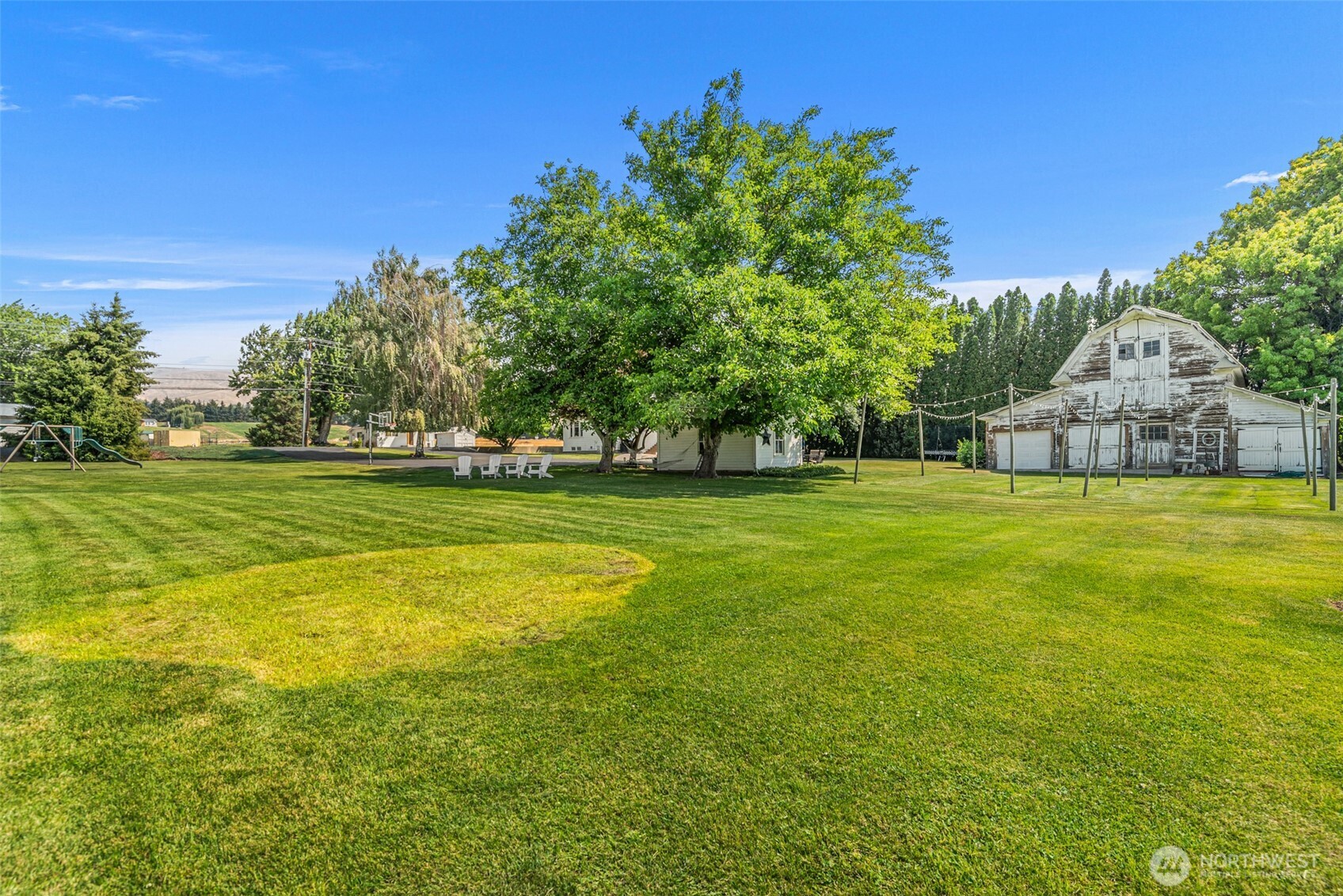 1105 Easy Street Property Photo 33