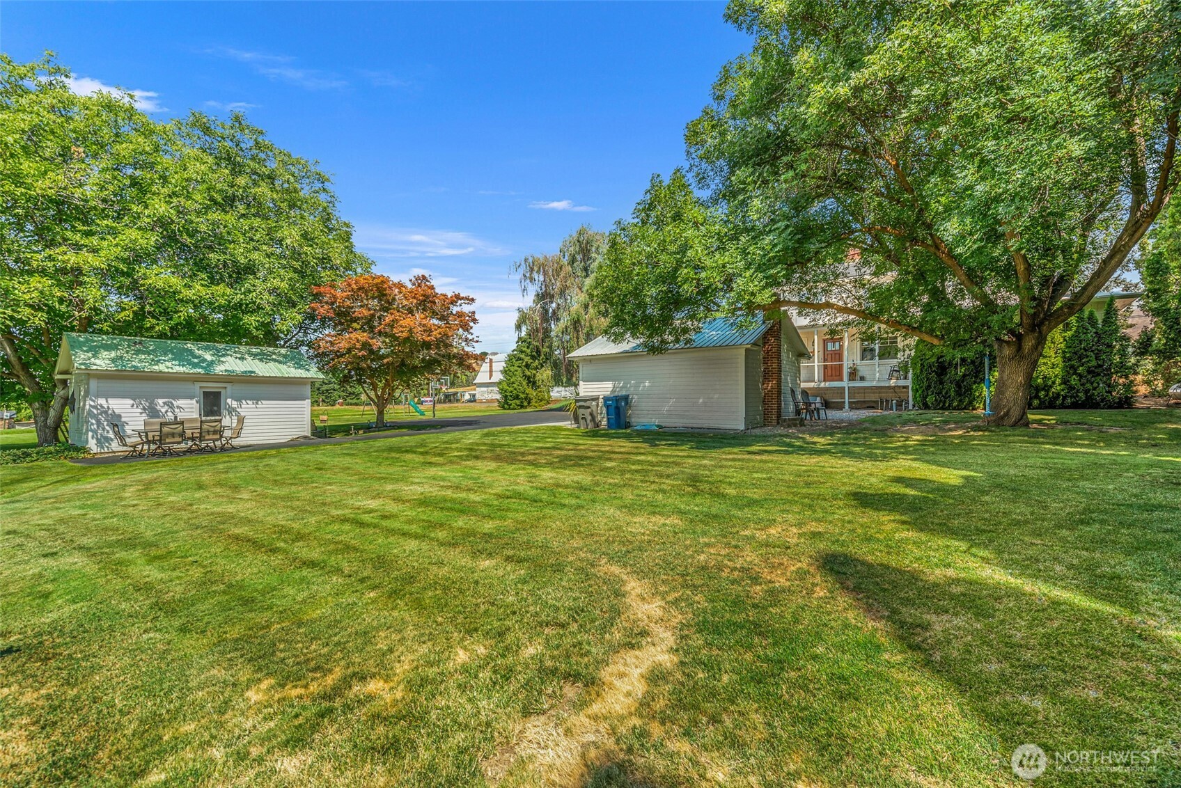 1105 Easy Street Property Photo 34