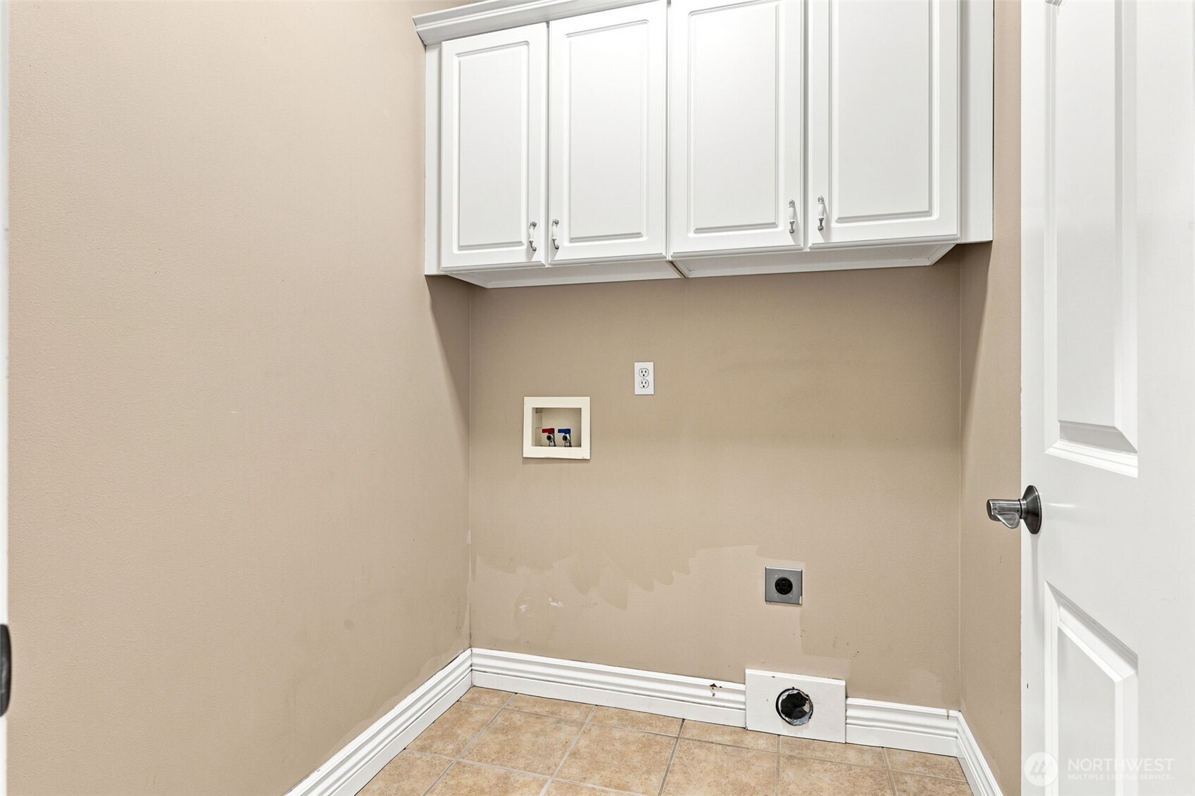 8703 Bedington Drive Property Photo 17
