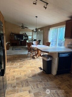 244 N Dubois Road Property Photo 8