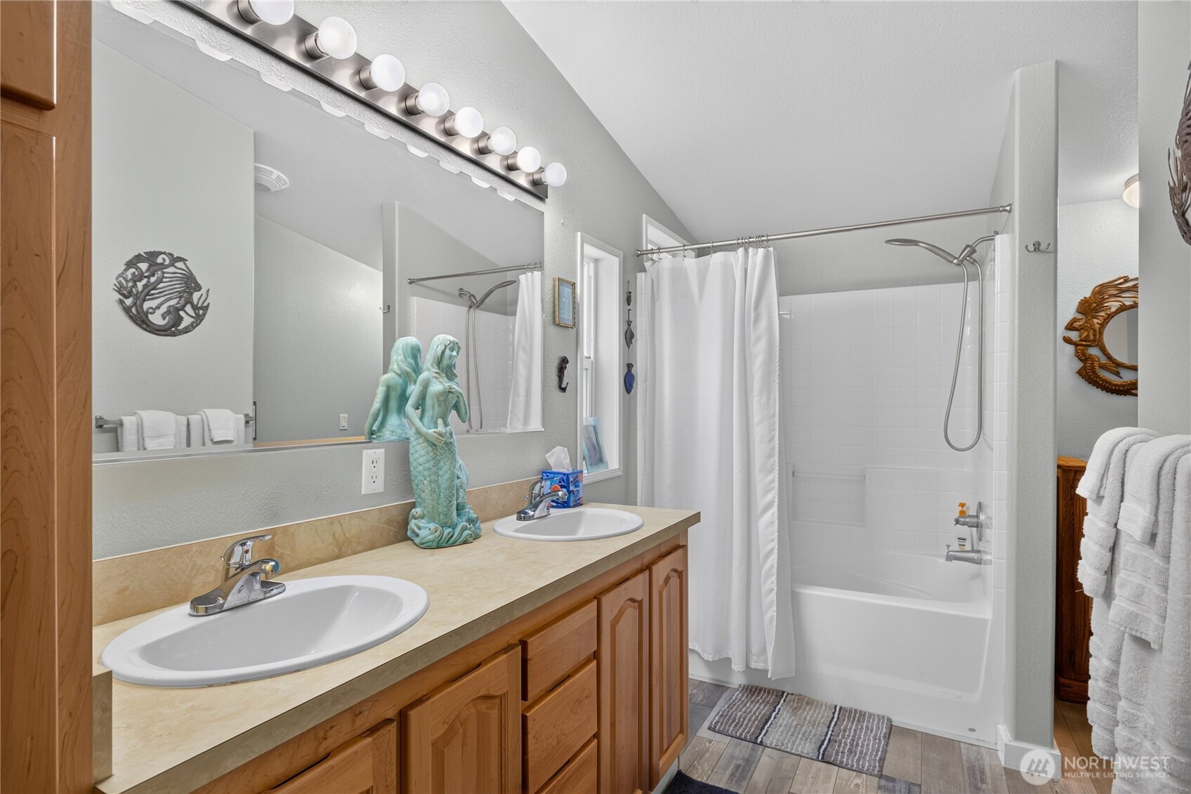 7404 Guemes Place Property Photo 35