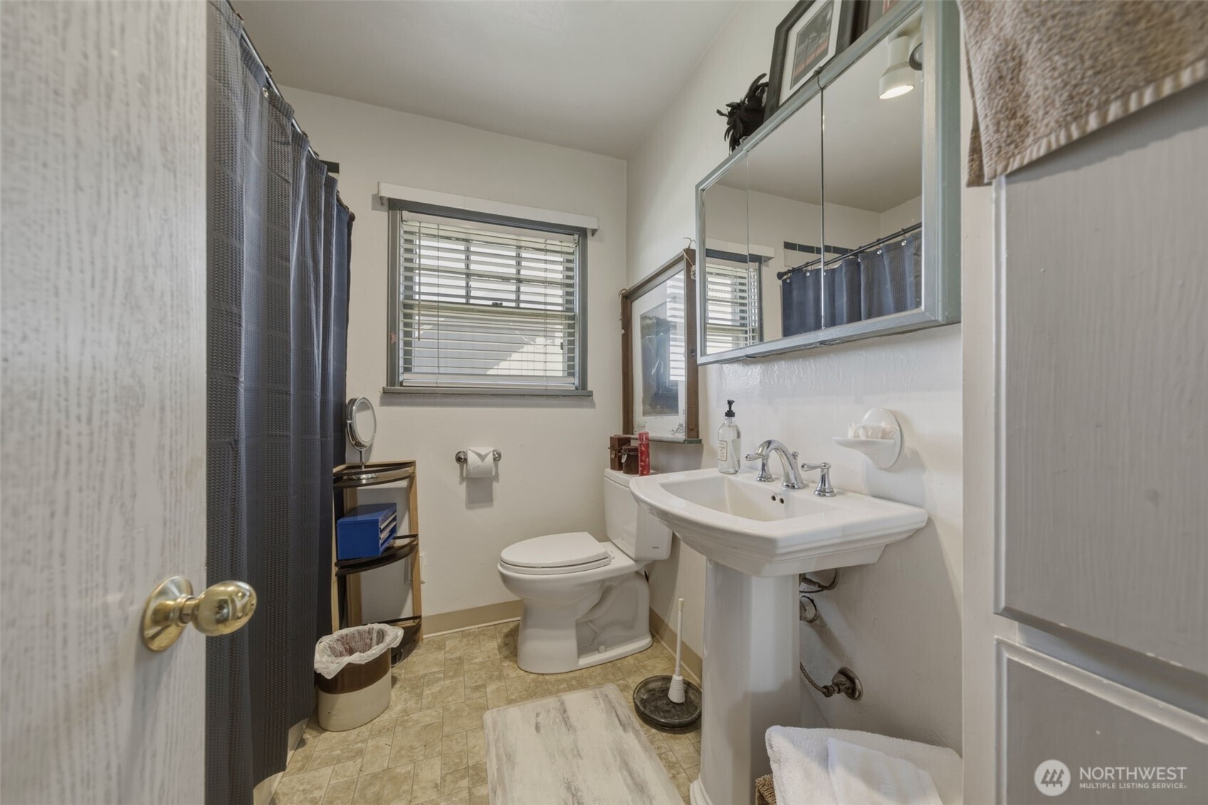1300 Ne 209th Street Property Photo 25