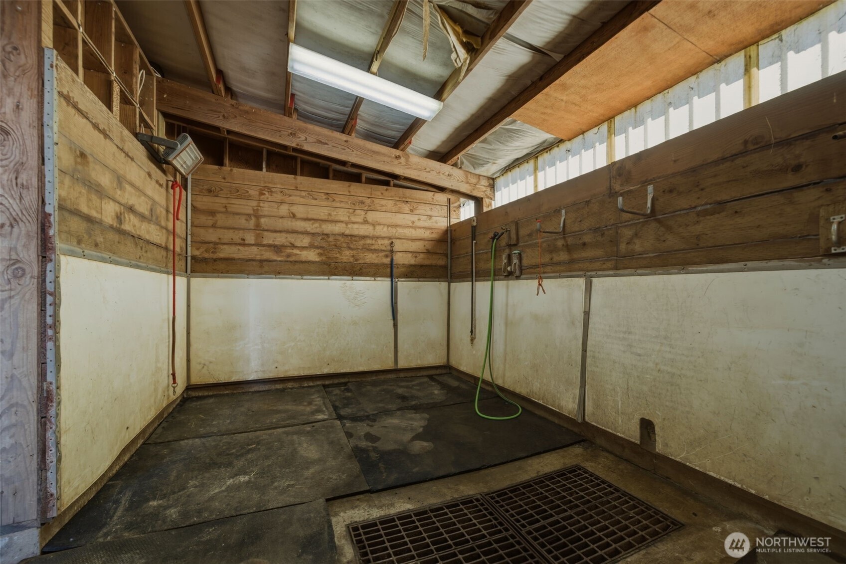1300 Ne 209th Street Property Photo 29