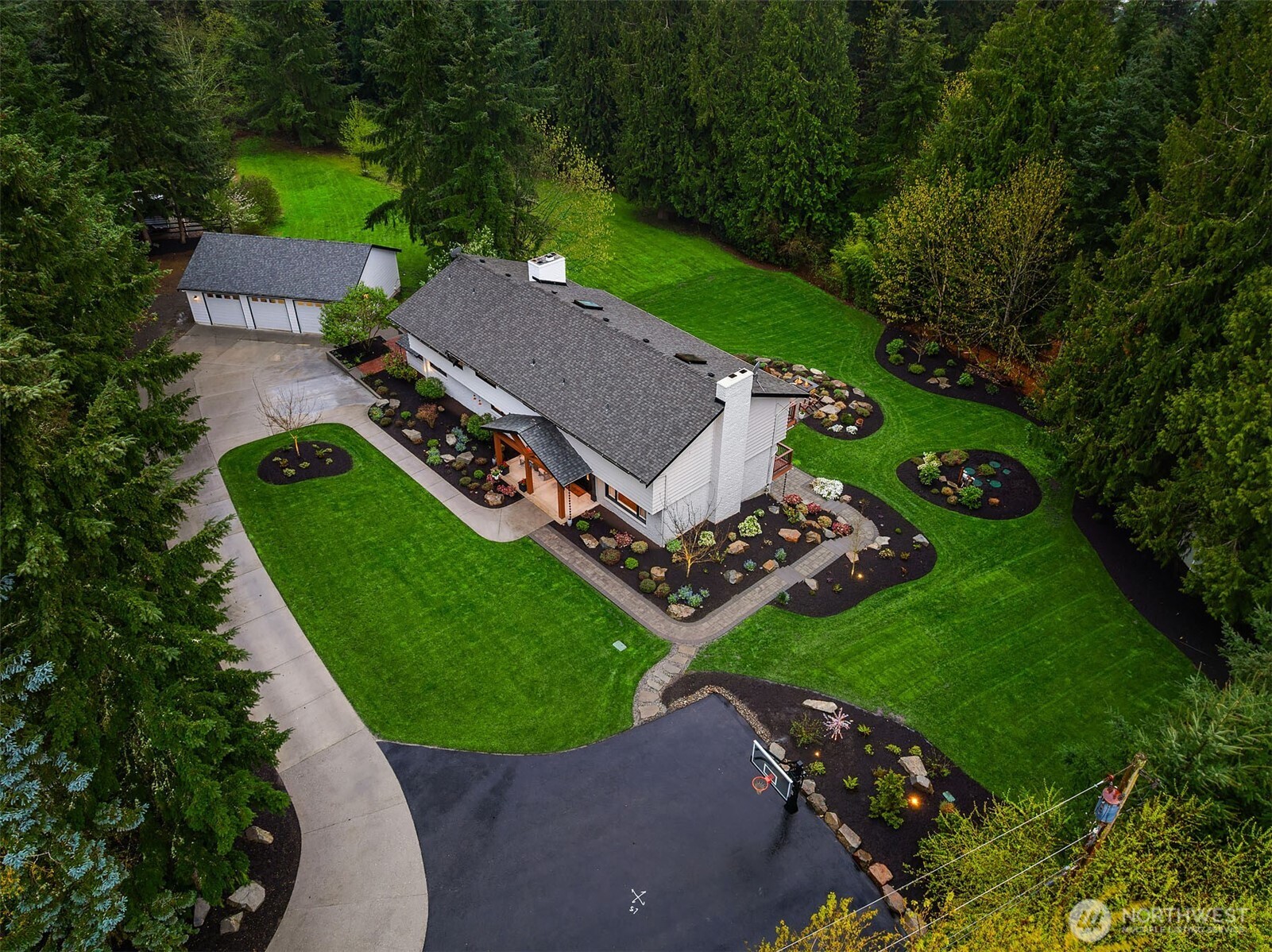 15018 152nd Avenue Property Photo 2