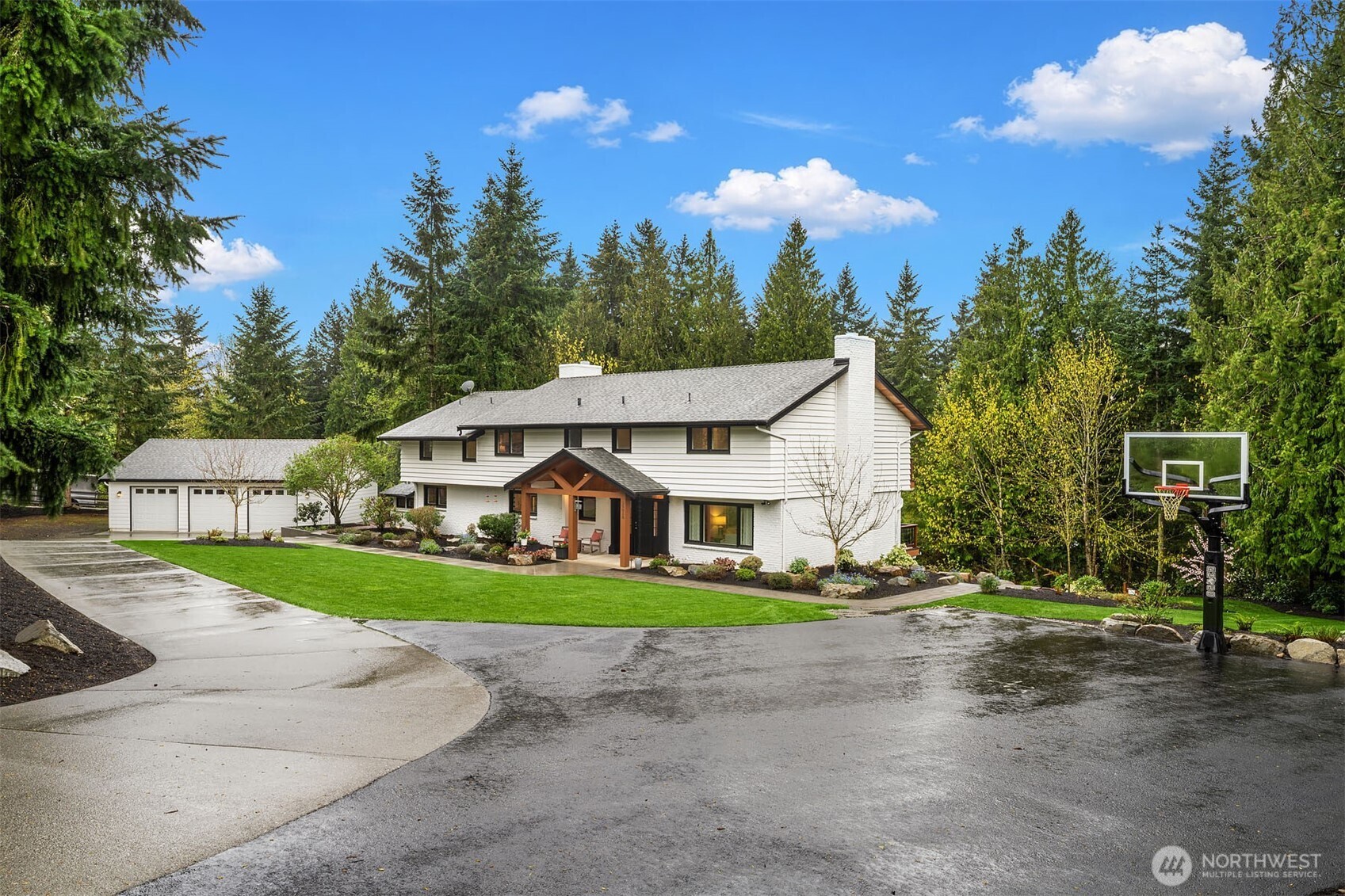 15018 152nd Avenue Property Photo 4