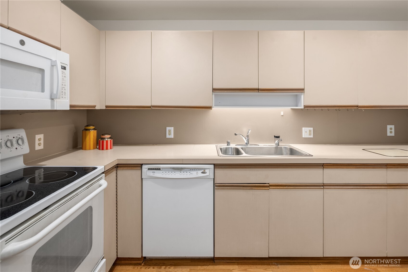 98 Union Street 709 Property Photo 10
