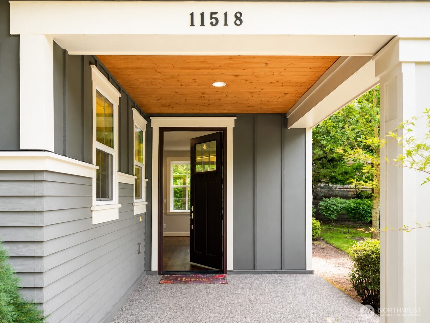 11518 157th Court Property Photo 6