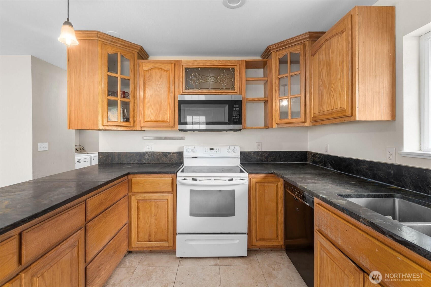 13315 Valley Avenue Property Photo 13