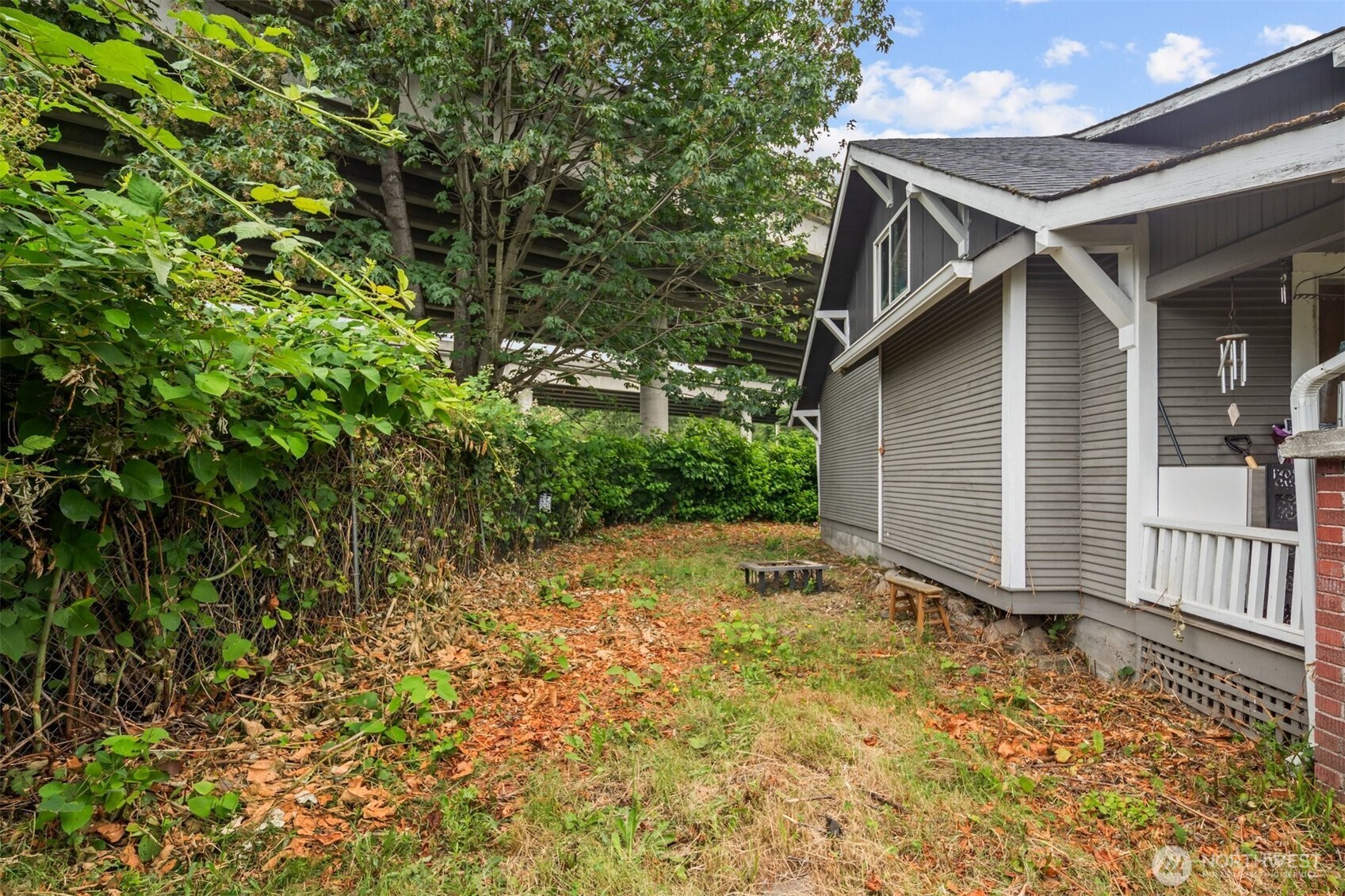 13315 Valley Avenue Property Photo 27