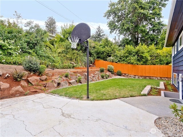 7809 S Sunnyrest Road Property Photo 20