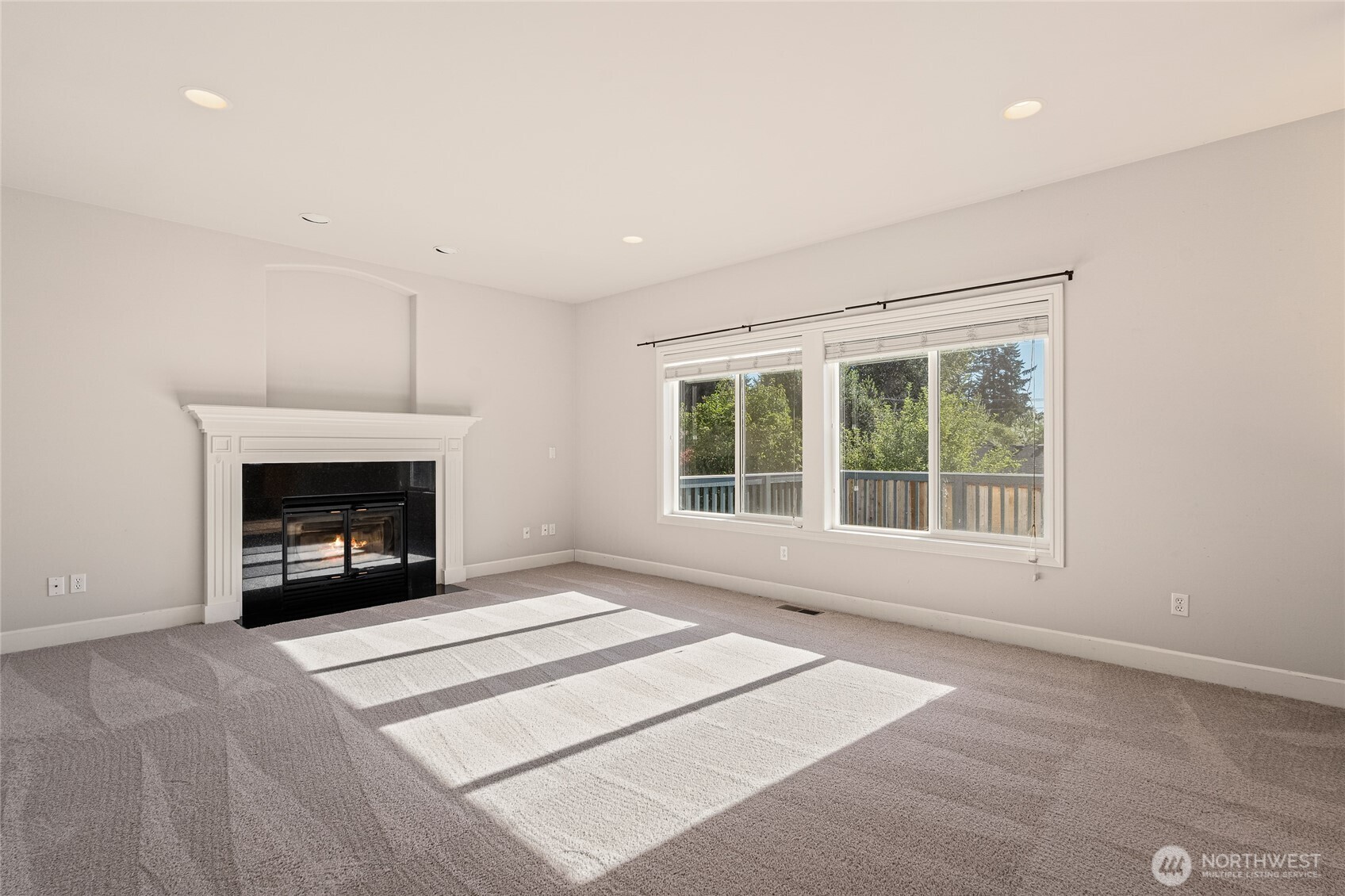 11633 Se 76th Court Property Photo 6