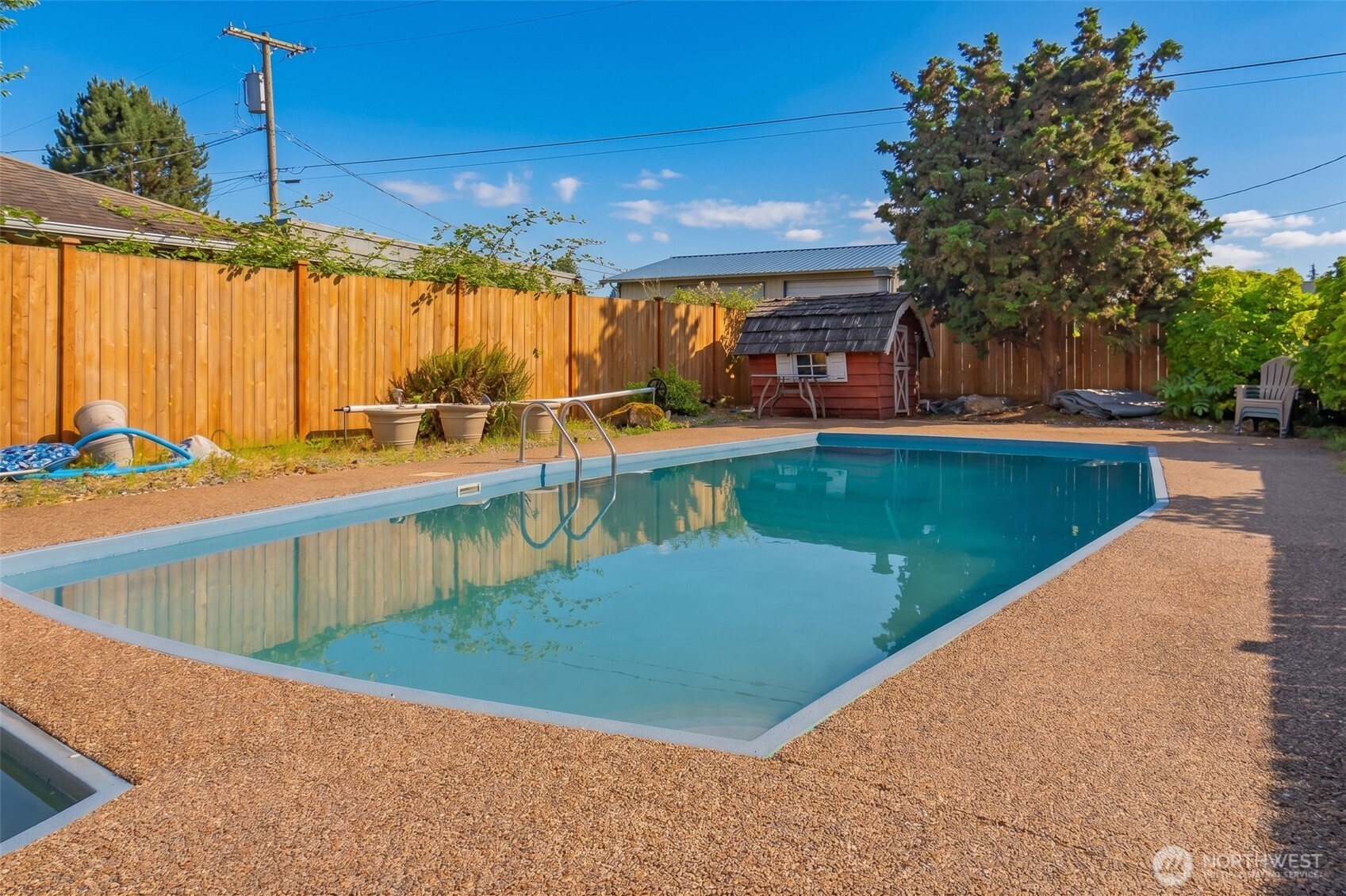 1021 H Street Property Photo 4