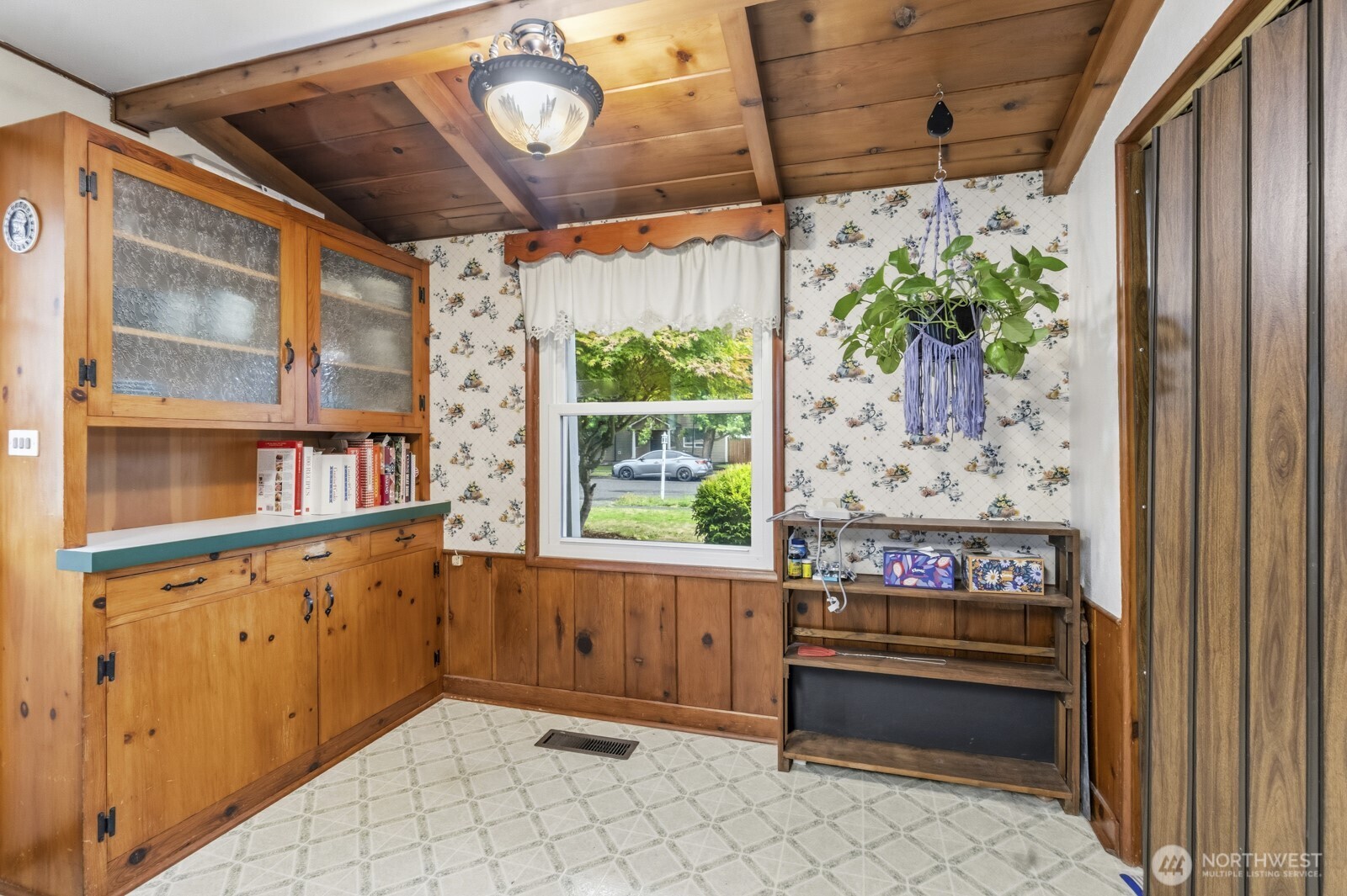 1021 H Street Property Photo 8