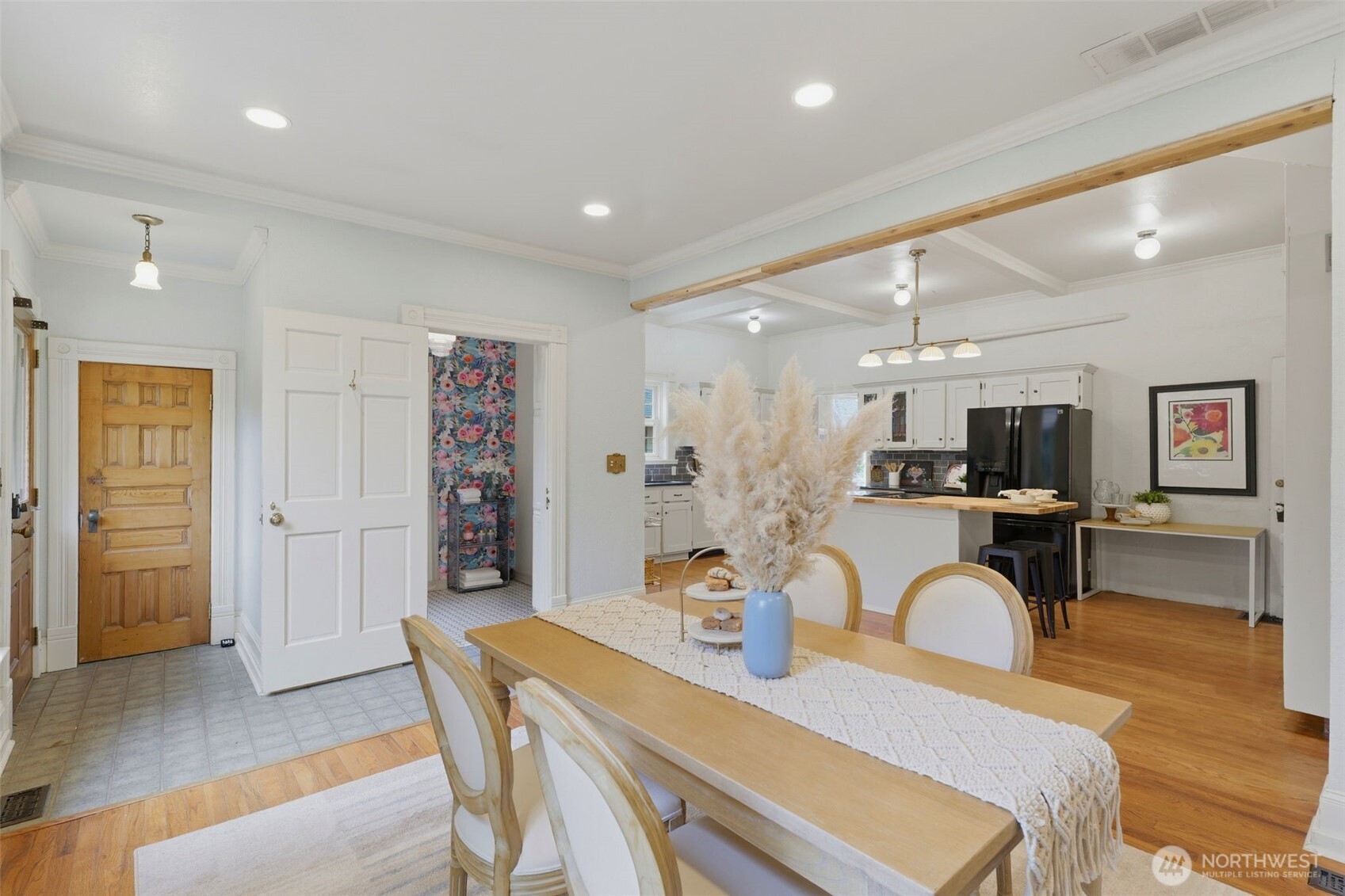502 N E Street Property Photo 17