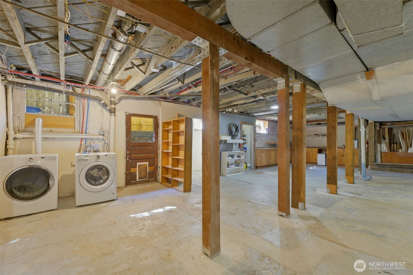 502 N E Street Property Photo 36