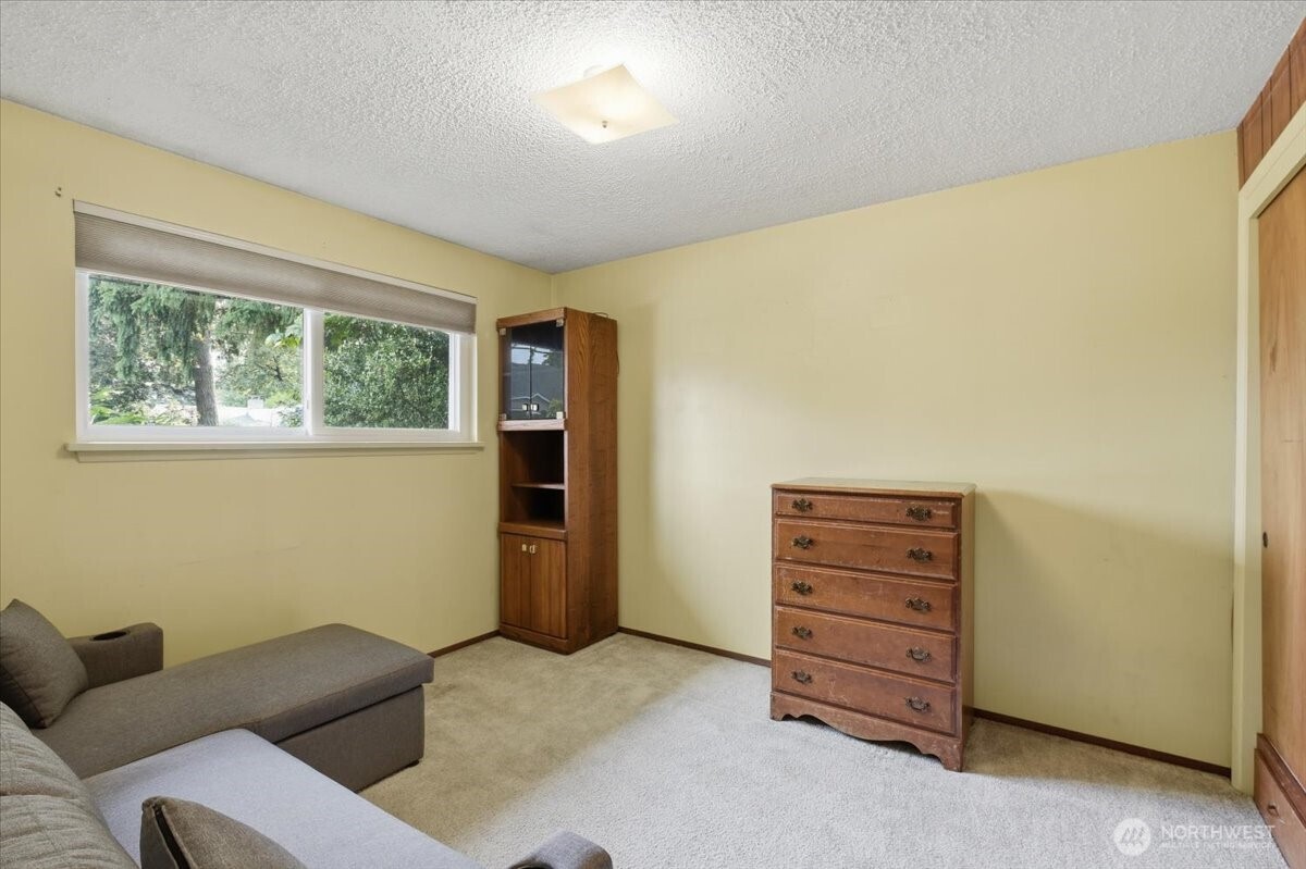 15621 84th Avenue Property Photo 12