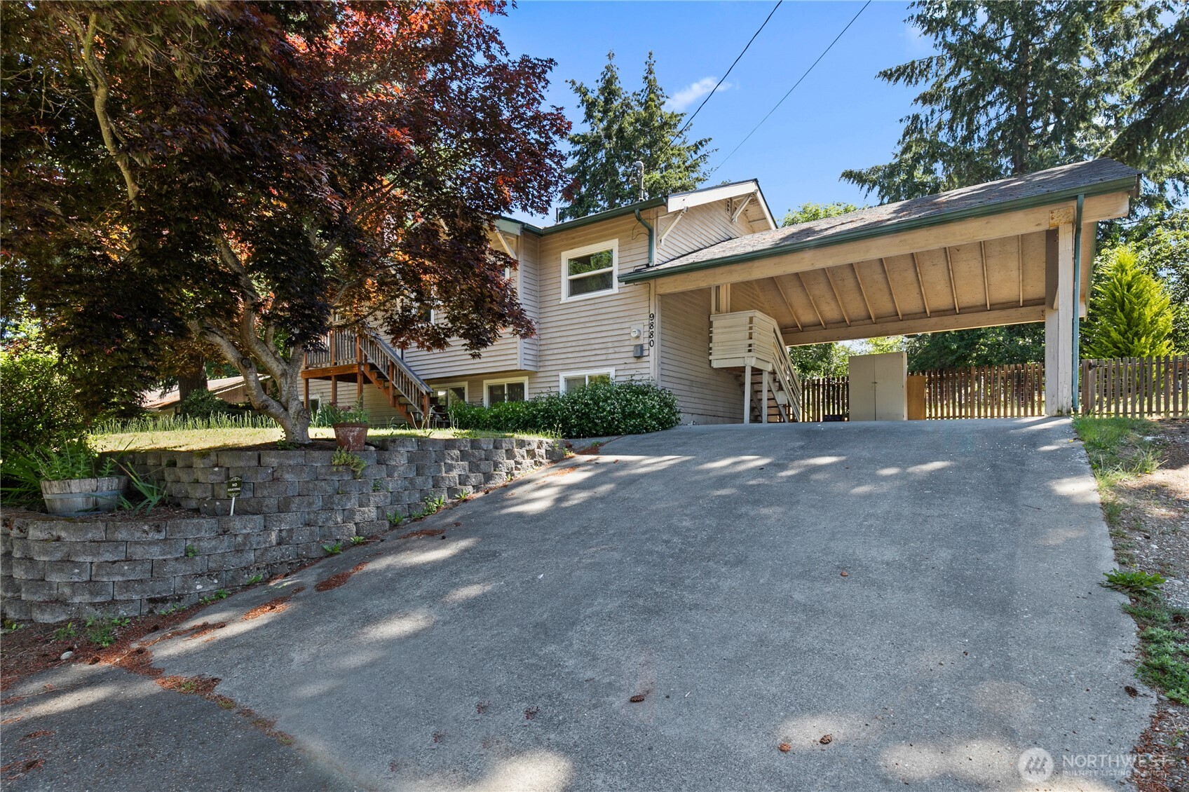 9880 Fredrickson Road Property Photo 2