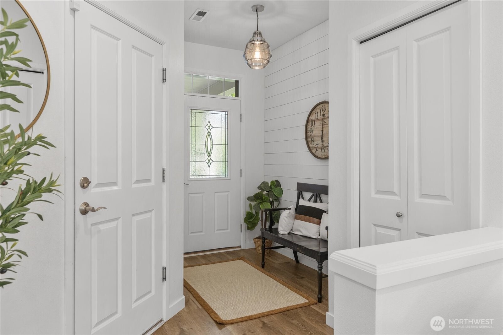 16118 35th Drive Property Photo 3