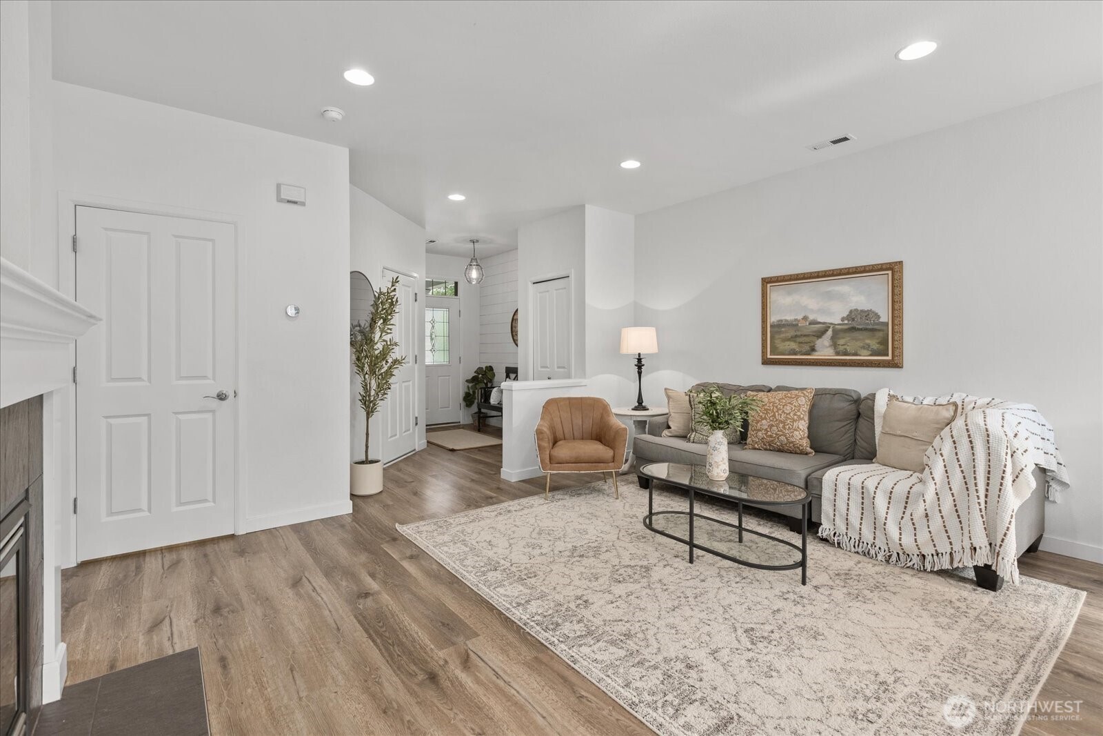 16118 35th Drive Property Photo 6