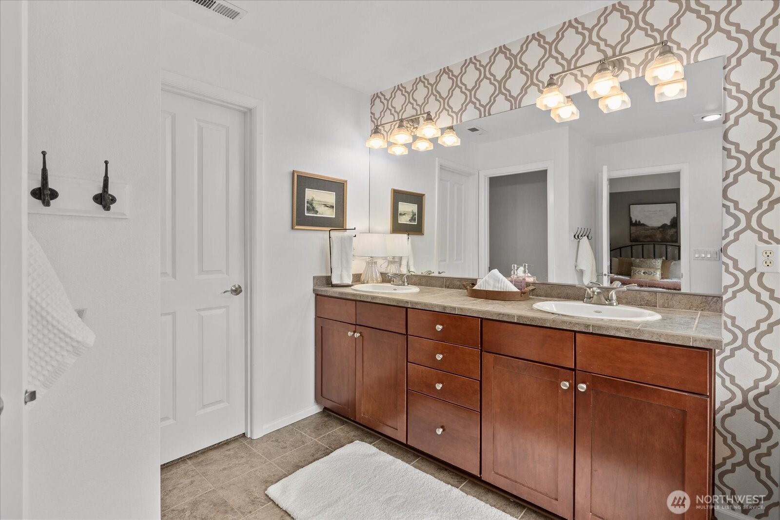16118 35th Drive Property Photo 22