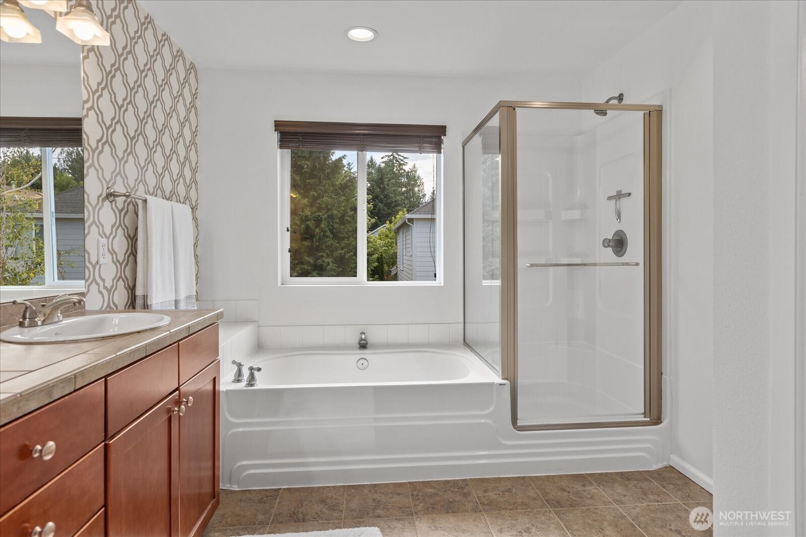 16118 35th Drive Property Photo 23