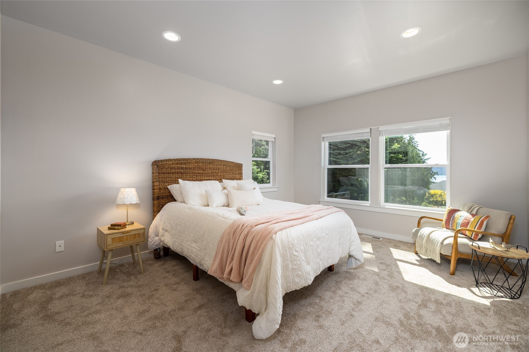 9924 Sunset Drive Property Photo 14