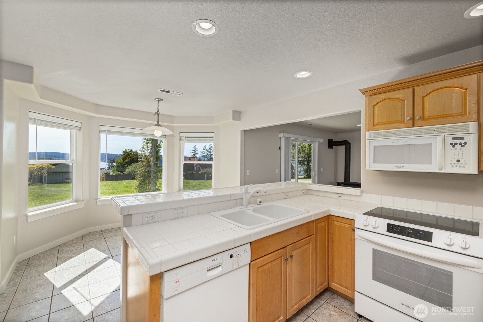 9924 Sunset Drive Property Photo 24
