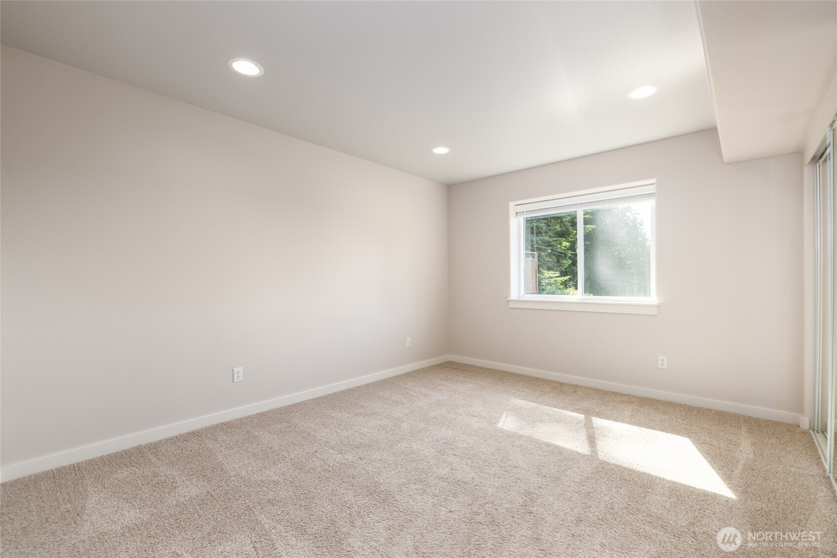 9924 Sunset Drive Property Photo 27