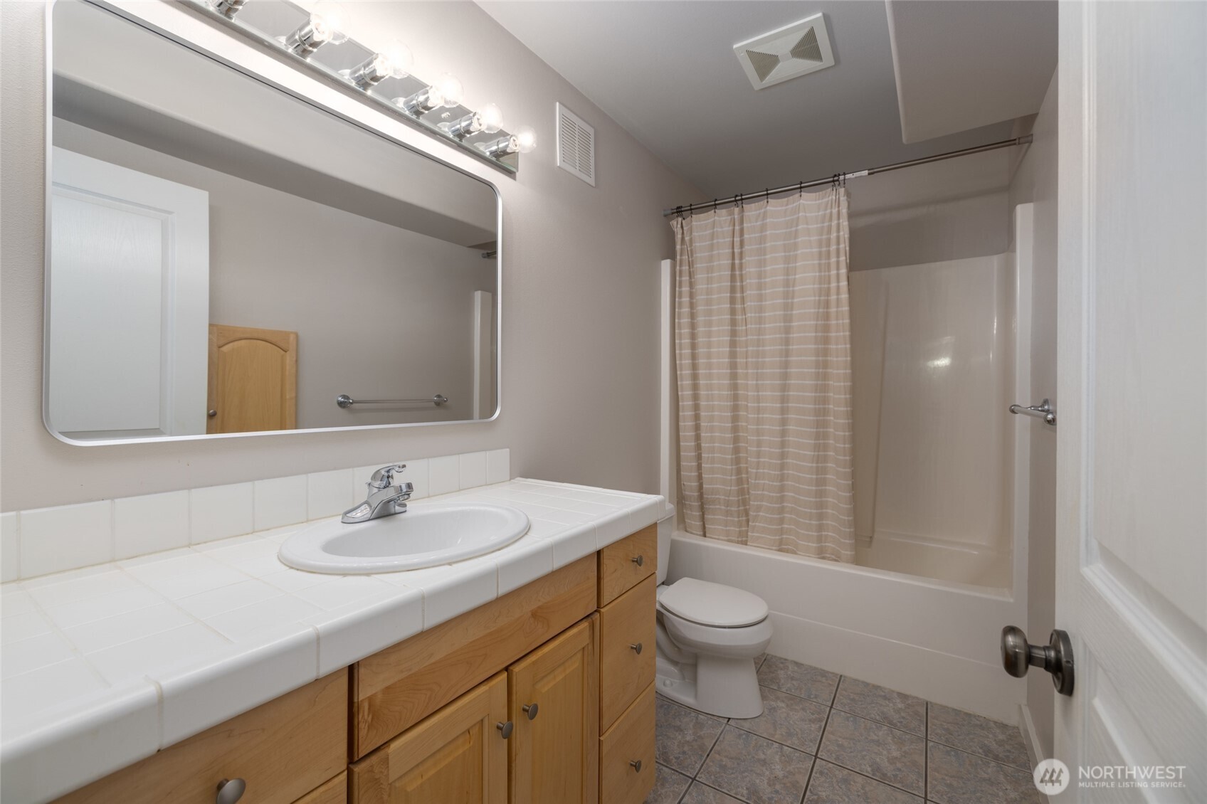 9924 Sunset Drive Property Photo 28