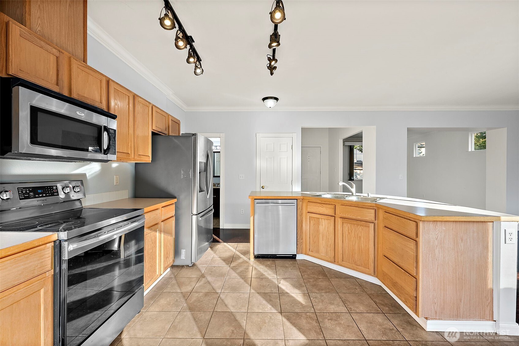 6549 Steamer Drive Property Photo 12