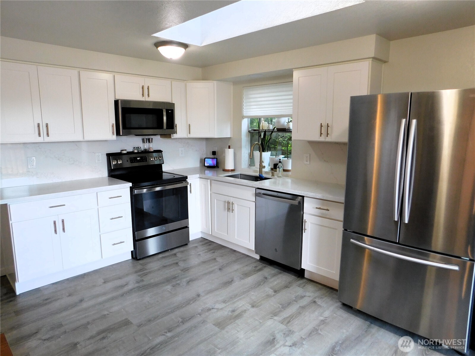 4301 S 4th Avenue Property Photo 5