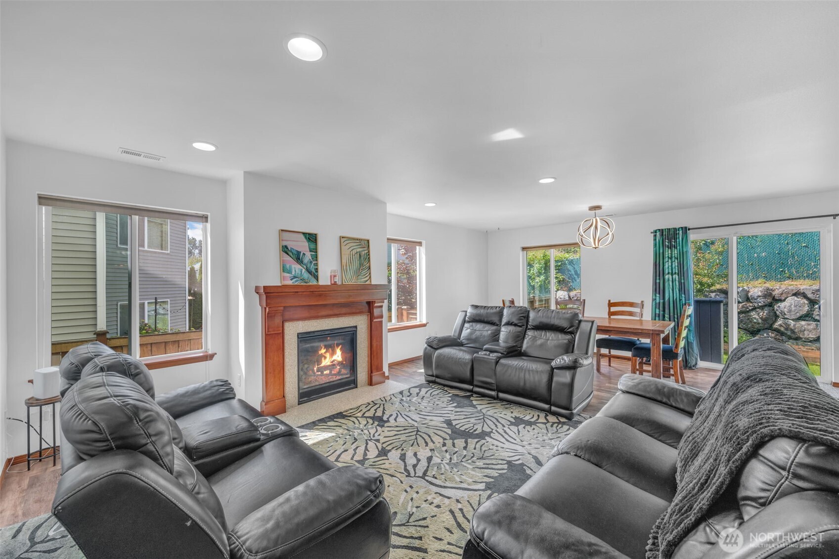 11707 22nd Street Property Photo 4