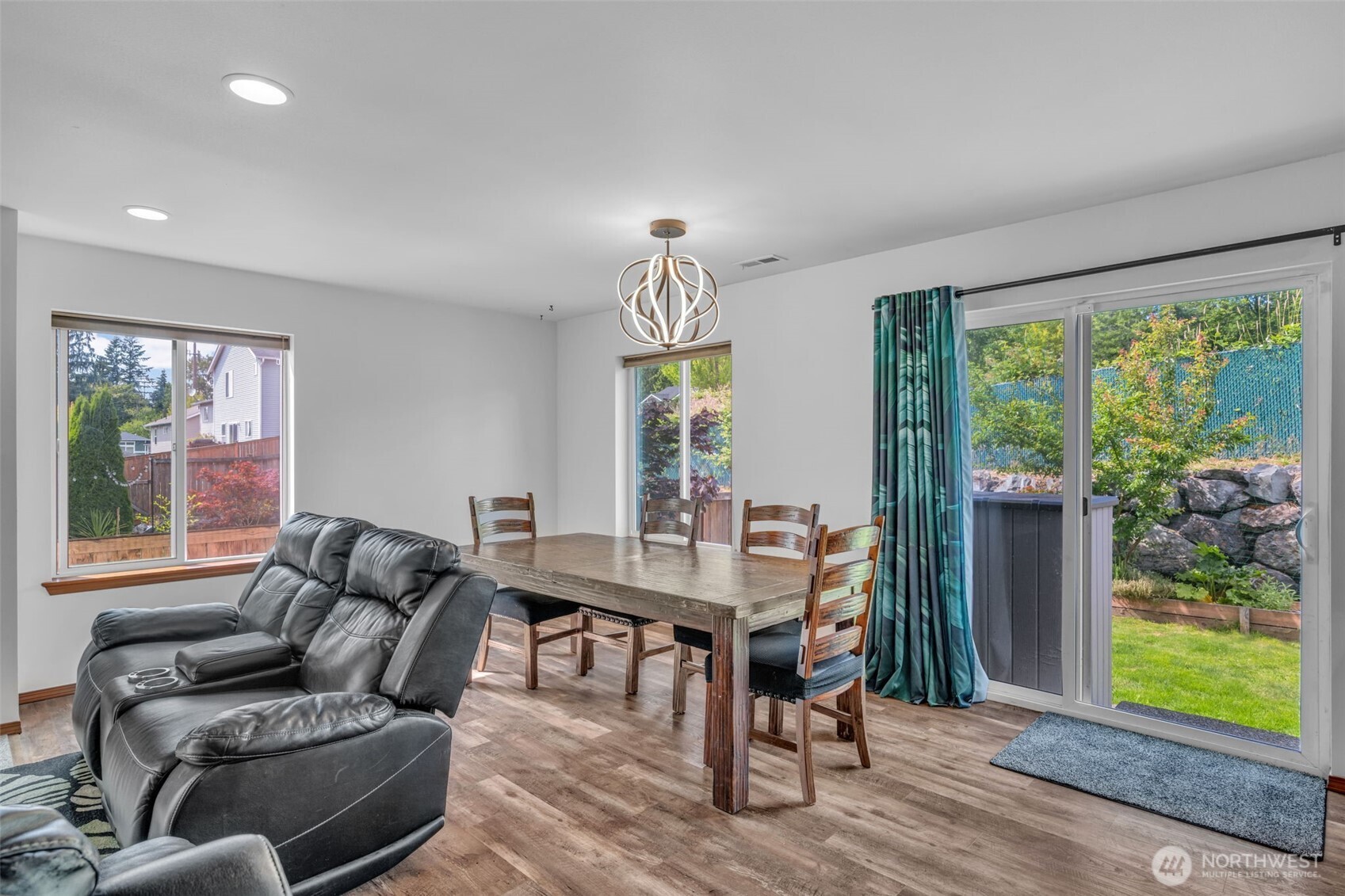 11707 22nd Street Property Photo 6