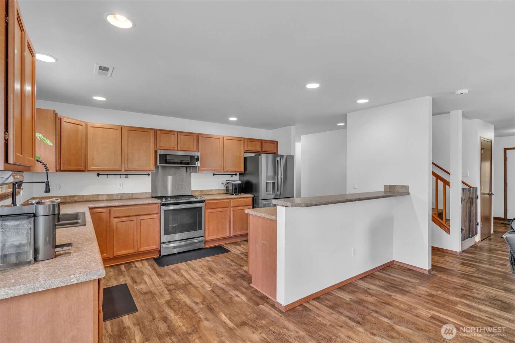 11707 22nd Street Property Photo 7