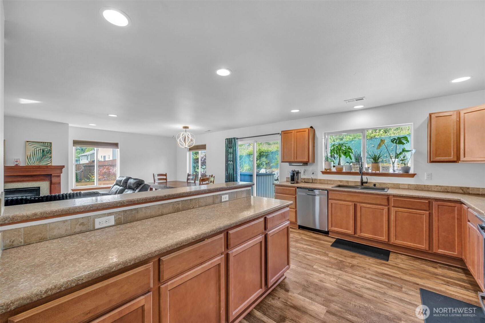11707 22nd Street Property Photo 9