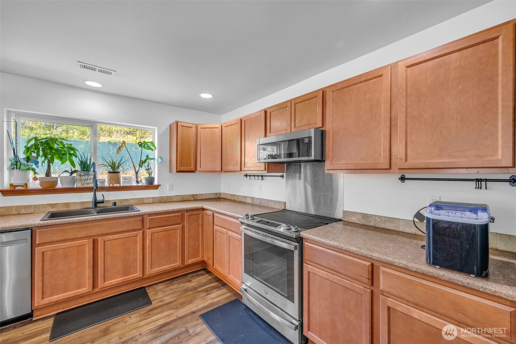 11707 22nd Street Property Photo 12