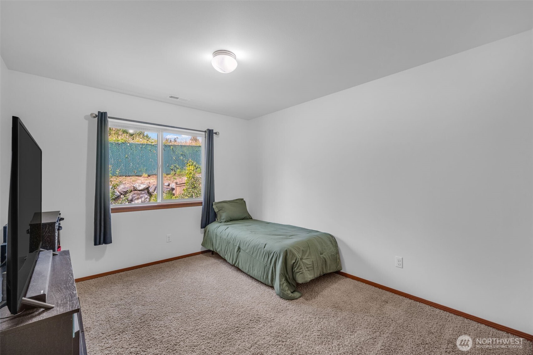 11707 22nd Street Property Photo 14