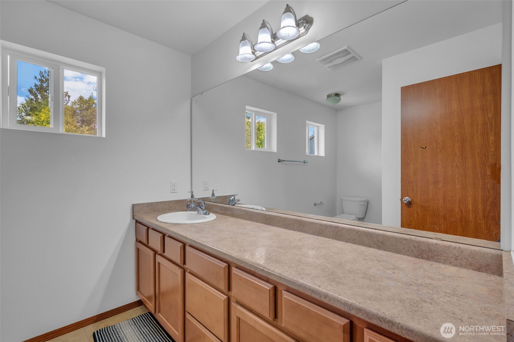 11707 22nd Street Property Photo 27
