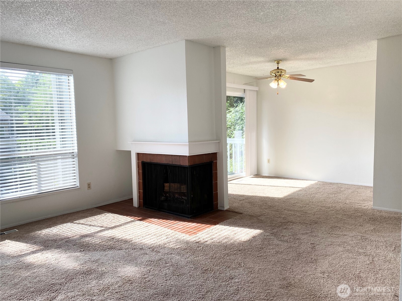 16518 Ne 85th Street Property Photo 6