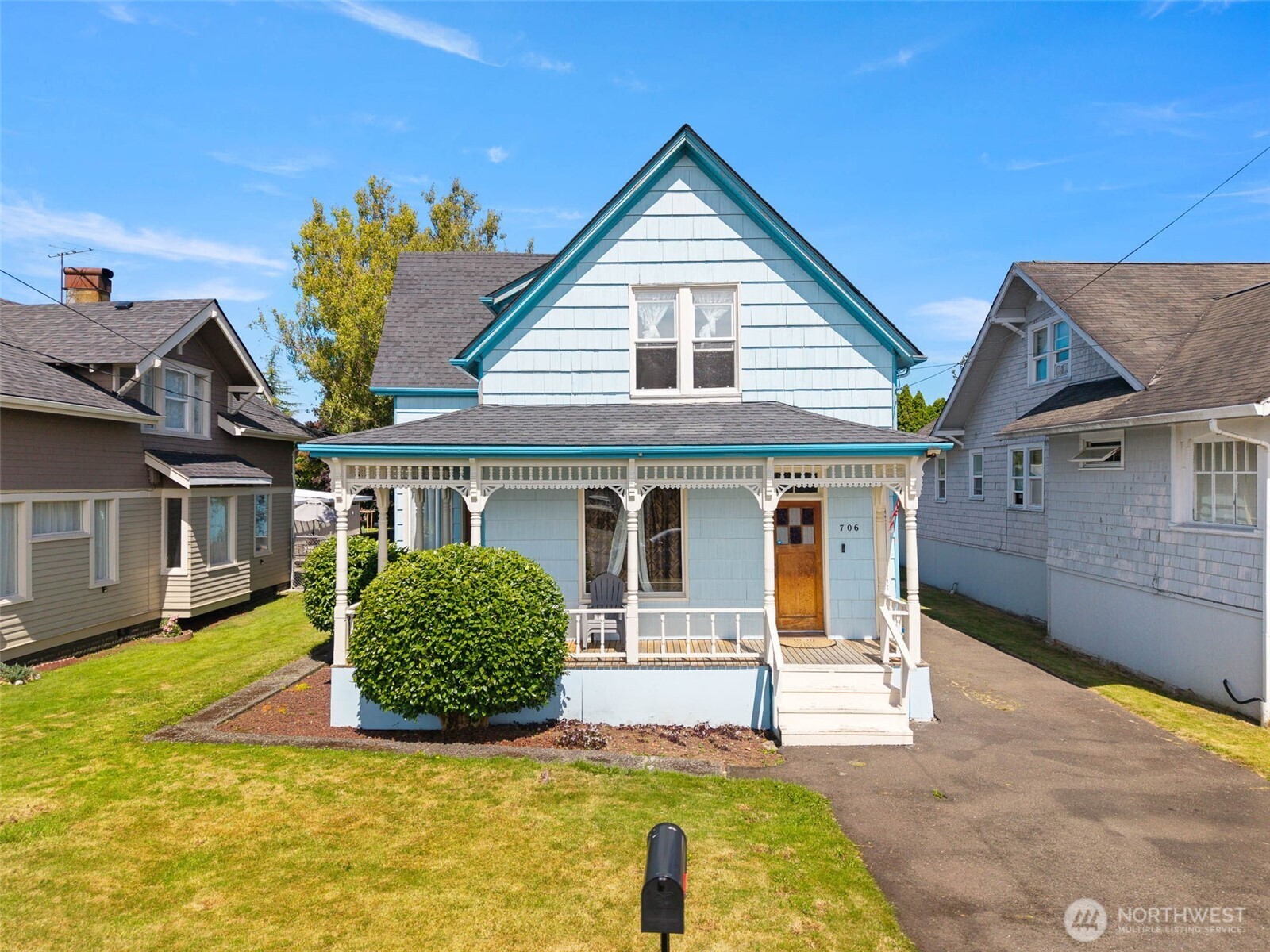 706 6th Street Property Photo 1