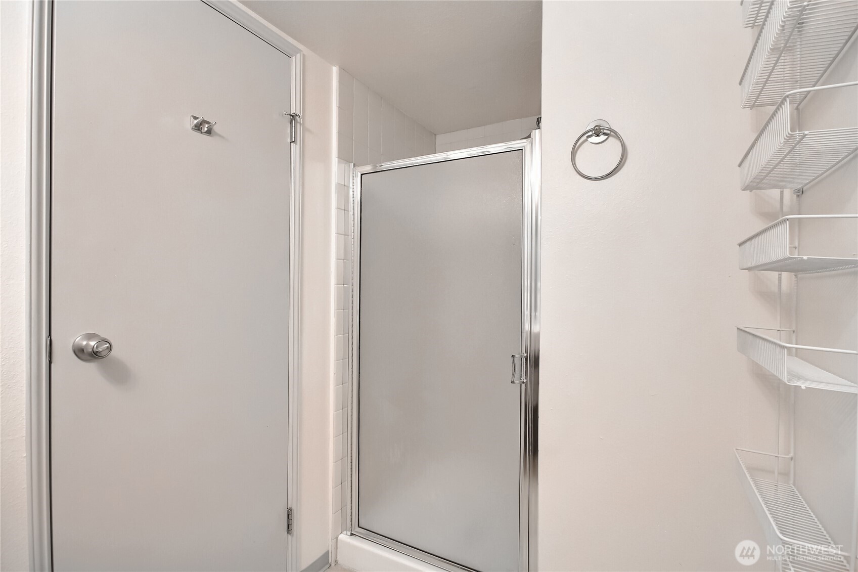 121 Vine Street 505 Property Photo 15