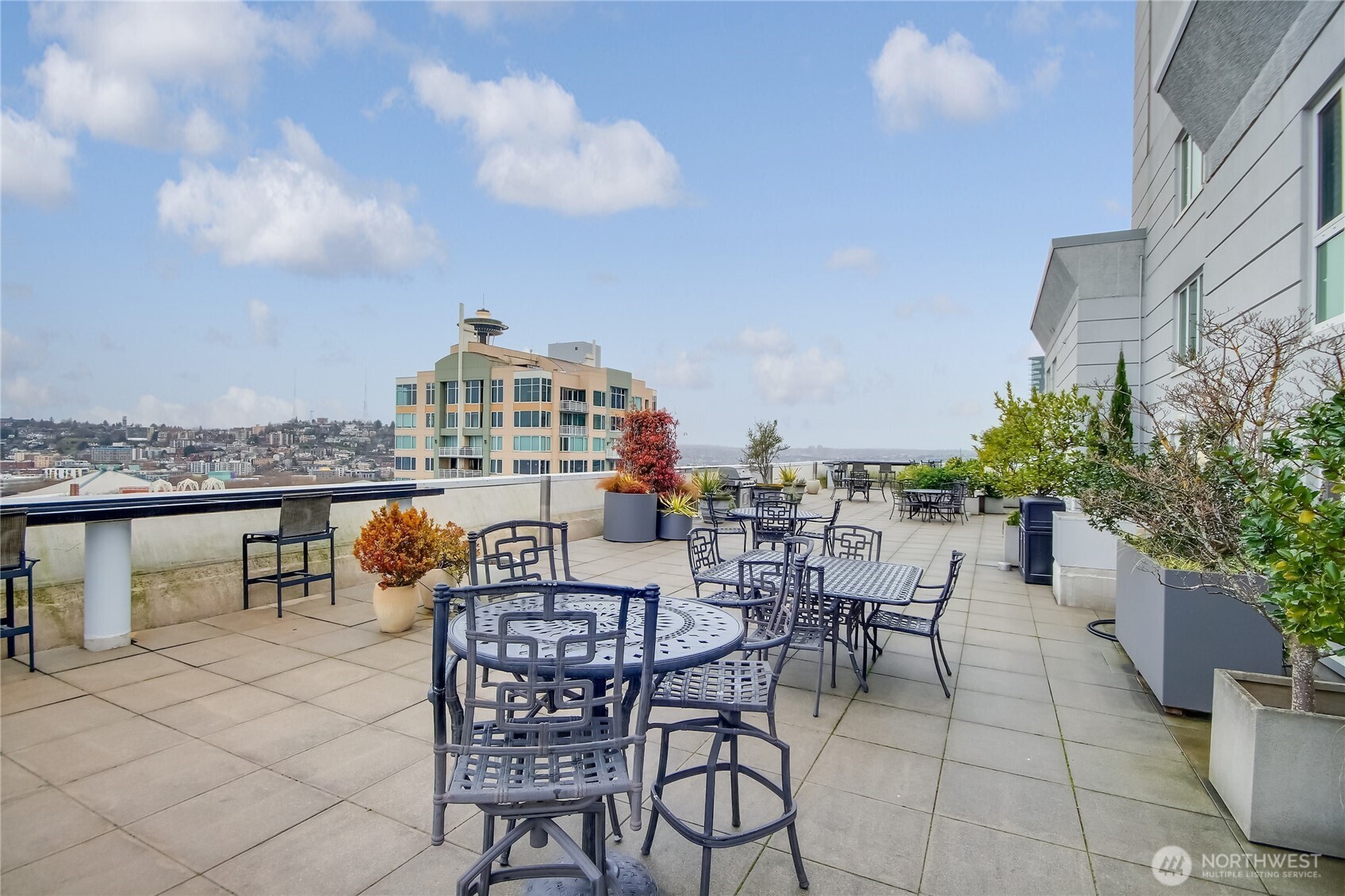 121 Vine Street 505 Property Photo 22