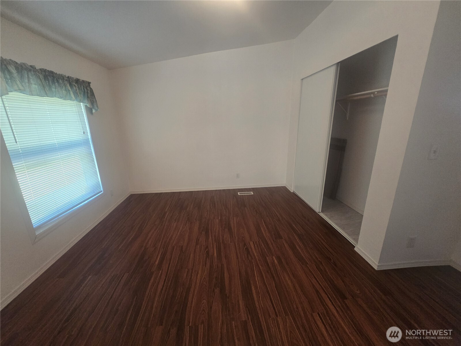 24707 Sr 706 Property Photo 6
