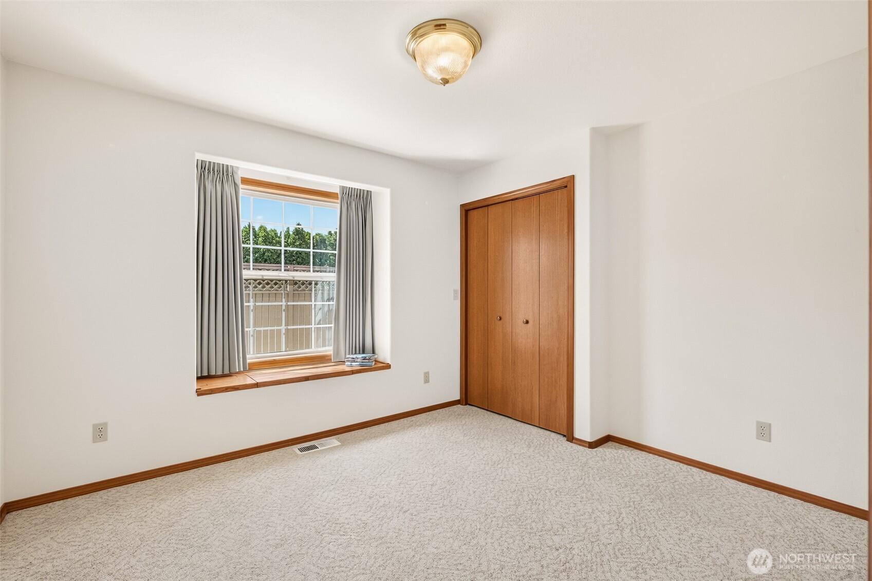 1000 13th Avenue 18 Property Photo 16
