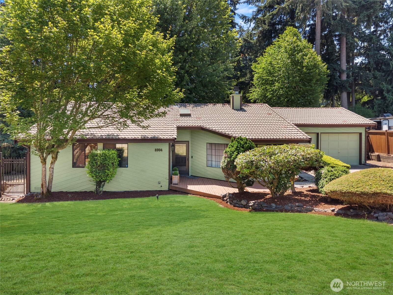 8904 121st Street Property Photo 2