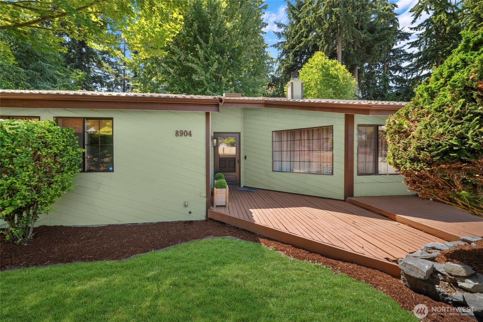8904 121st Street Property Photo 3