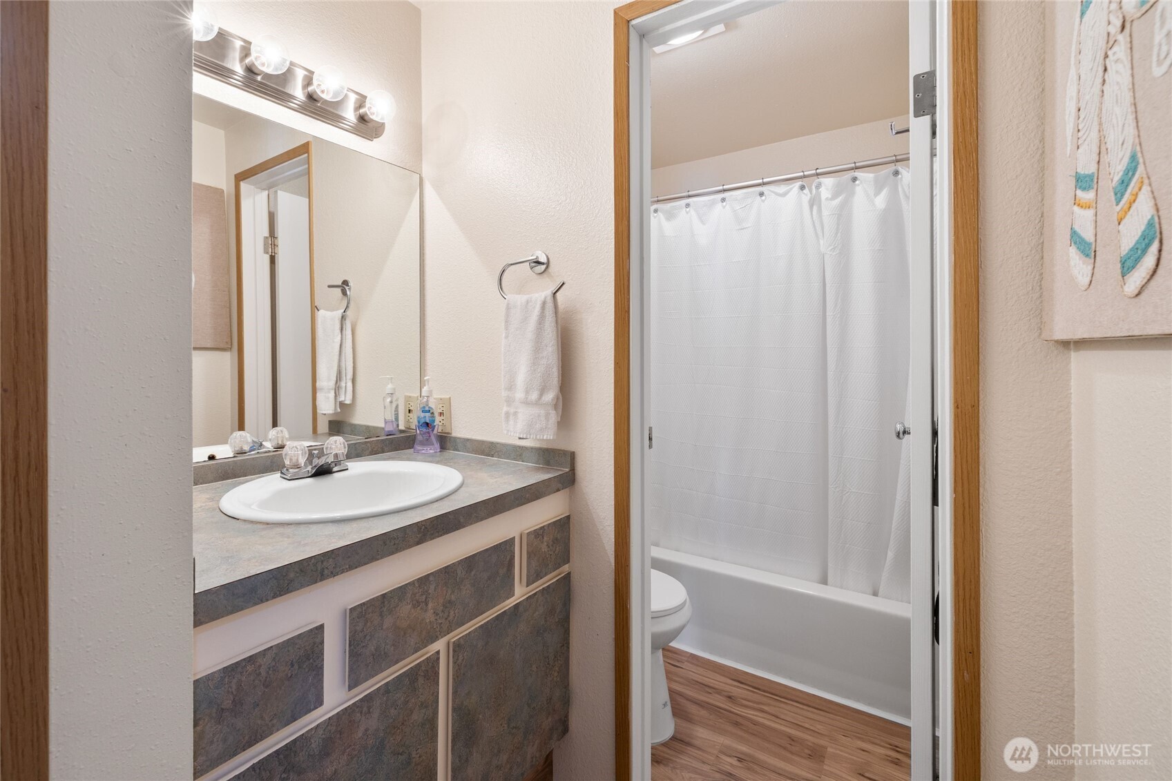 8903 Crescent Bar Road 179 Property Photo 14