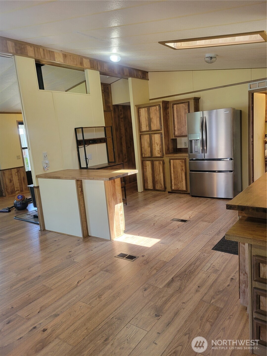 1427 100th Street 82 Property Photo 6