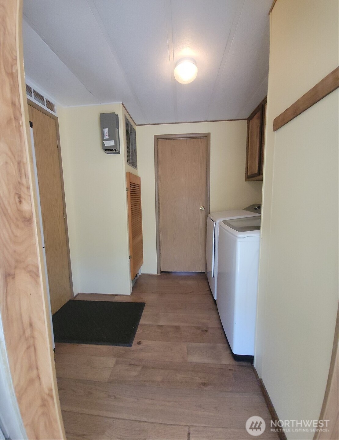 1427 100th Street 82 Property Photo 16