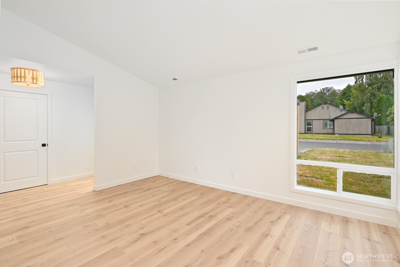 3001 M Street Property Photo 8